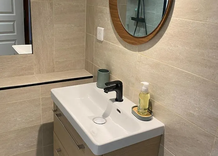 Sainte Lucie De Tallano,2 Personnes Au Centre Du Village Apartman